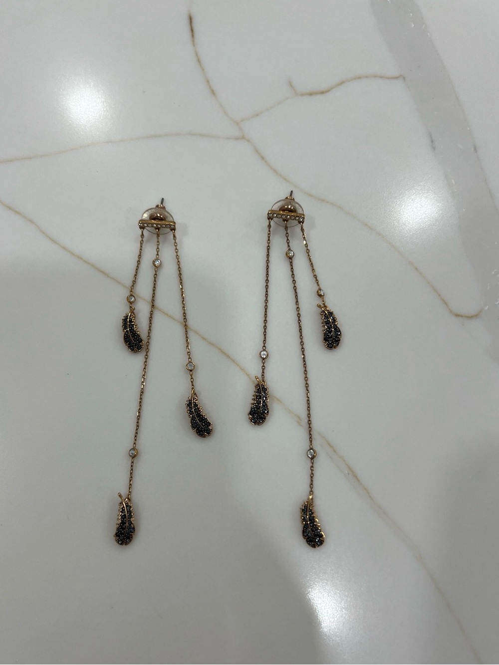 Delicate Gold-Tone Long Feather Drop Earrings - Elegant Black Accents